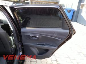 Seat Leon ST 1.6 TDI 16V Sloopvoertuig (2018, Metallic, Paars)