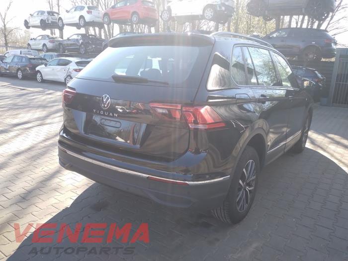 Volkswagen Tiguan 1.5 TSI 16V Evo BlueMotion Technology Sloopvoertuig (2023, Zwart)