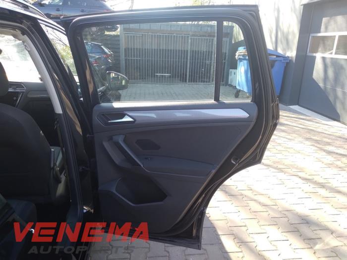 Volkswagen Tiguan 1.5 TSI 16V Evo BlueMotion Technology Sloopvoertuig (2023, Zwart)