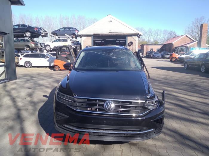 Volkswagen Tiguan 1.5 TSI 16V Evo BlueMotion Technology Sloopvoertuig (2023, Zwart)