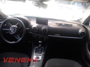 Audi A3 Sportback 1.5 35 TFSI 16V Sloopvoertuig (2019, Metallic, Grijs)