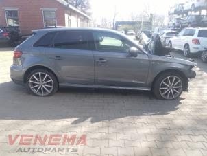Audi A3 Sportback 1.5 35 TFSI 16V Sloopvoertuig (2019, Metallic, Grijs)