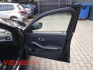 BMW 3 serie Touring 320e xDrive 2.0 TwinPower Turbo 16V Sloopvoertuig (2022, Zwart)
