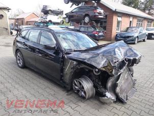 BMW 3 serie Touring 320e xDrive 2.0 TwinPower Turbo 16V Sloopvoertuig (2022, Zwart)