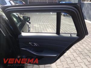 BMW 3 serie Touring 320e xDrive 2.0 TwinPower Turbo 16V Sloopvoertuig (2022, Zwart)