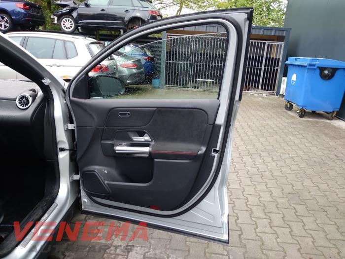 Mercedes GLA 1.3 200 Turbo 16V Sloopvoertuig (2022, Grijs)