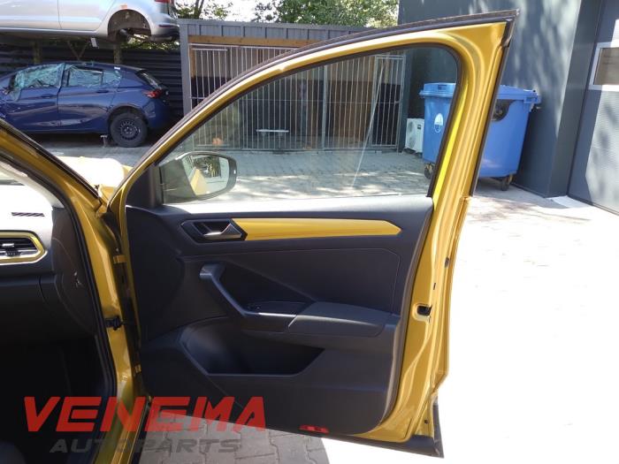 Volkswagen T-Roc I 1.5 TSI 16V Sloopvoertuig (2020, Geel)