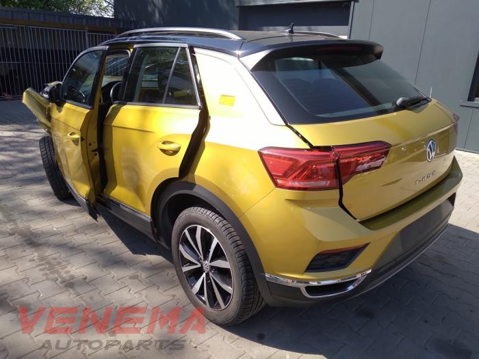 Volkswagen T-Roc I 1.5 TSI 16V Sloopvoertuig (2020, Geel)