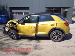 Volkswagen T-Roc I 1.5 TSI 16V Sloopvoertuig (2020, Geel)