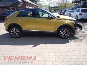 Volkswagen T-Roc I 1.5 TSI 16V Sloopvoertuig (2020, Geel)