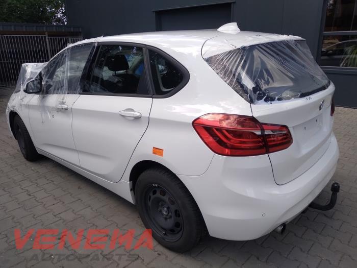 BMW 2 serie Active Tourer 218i 1.5 TwinPower Turbo 12V Sloopvoertuig (2016, Wit)