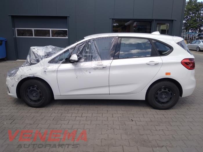 BMW 2 serie Active Tourer 218i 1.5 TwinPower Turbo 12V Sloopvoertuig (2016, Wit)