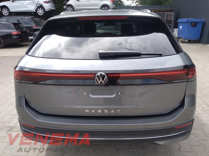 Volkswagen Passat Variant 2.0 TDI 16V Sloopvoertuig (2025, Grijs)