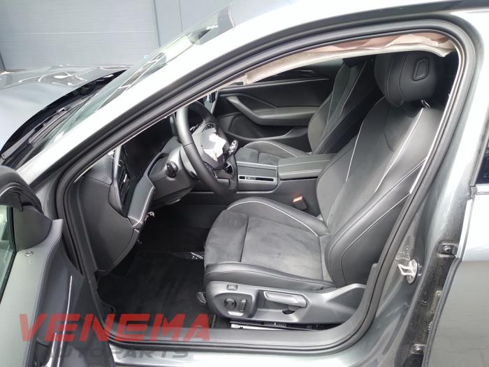 Volkswagen Passat Variant 2.0 TDI 16V Sloopvoertuig (2025, Grijs)