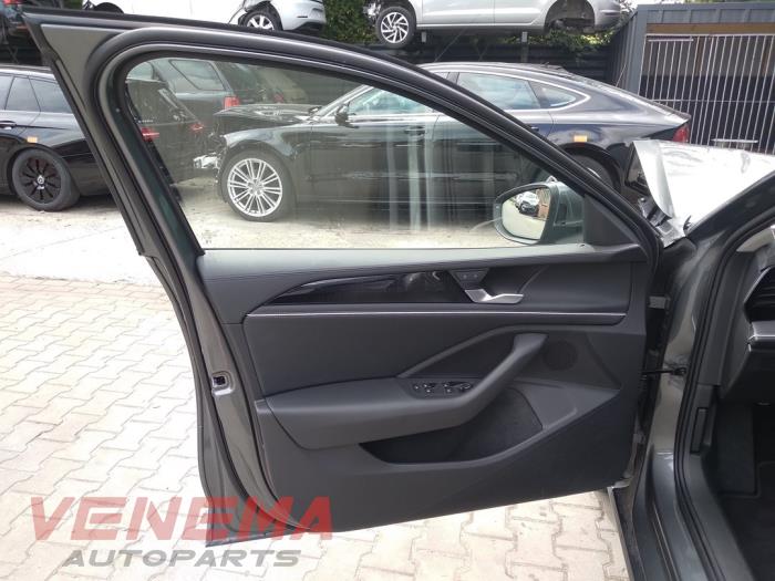 Volkswagen Passat Variant 2.0 TDI 16V Sloopvoertuig (2025, Grijs)