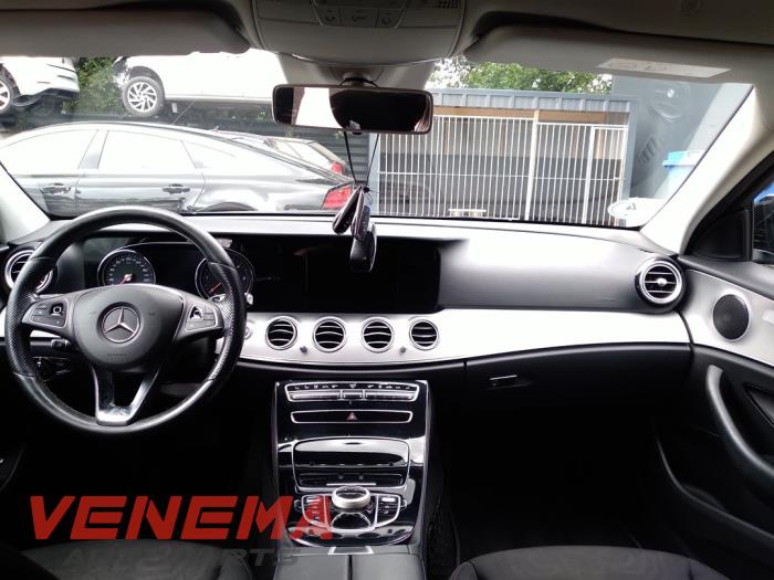 Mercedes E Estate E-220d 2.0 Turbo 16V Sloopvoertuig (2018, Zwart)