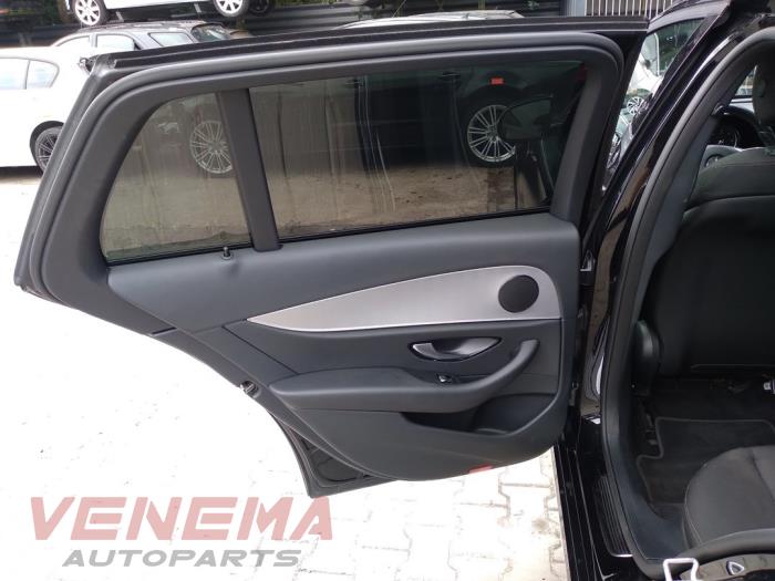 Mercedes E Estate E-220d 2.0 Turbo 16V Sloopvoertuig (2018, Zwart)