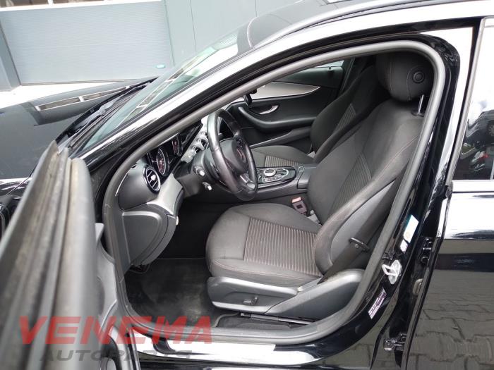 Mercedes E Estate E-220d 2.0 Turbo 16V Sloopvoertuig (2018, Zwart)