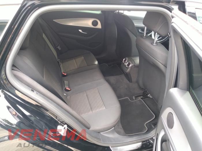 Mercedes E Estate E-220d 2.0 Turbo 16V Sloopvoertuig (2018, Zwart)