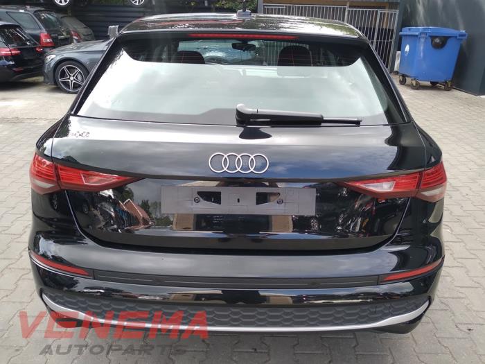 Audi A3 Sportback 2.0 35 TDI 16V Sloopvoertuig (2025, Metallic, Zwart)