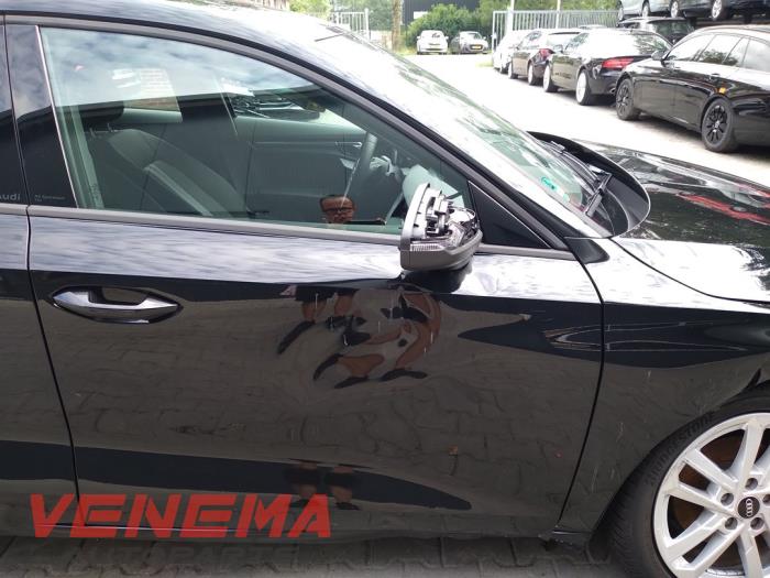 Audi A3 Sportback 2.0 35 TDI 16V Sloopvoertuig (2025, Metallic, Zwart)