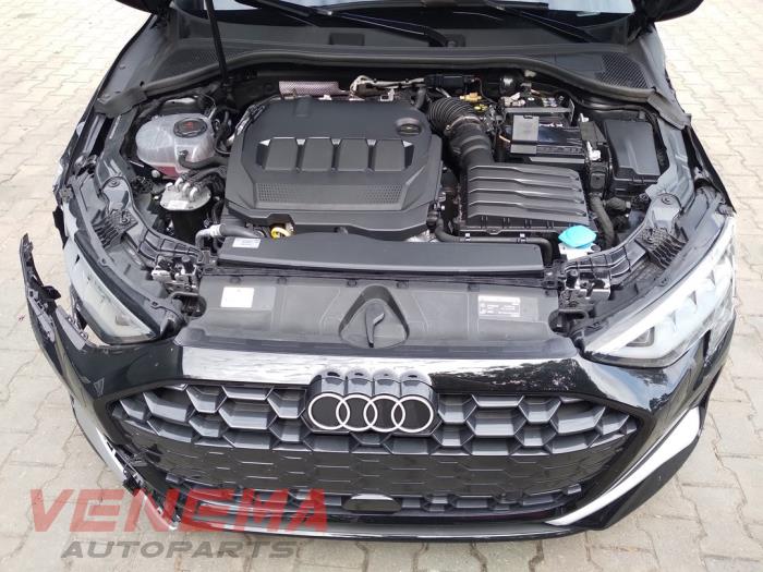 Audi A3 Sportback 2.0 35 TDI 16V Sloopvoertuig (2025, Metallic, Zwart)