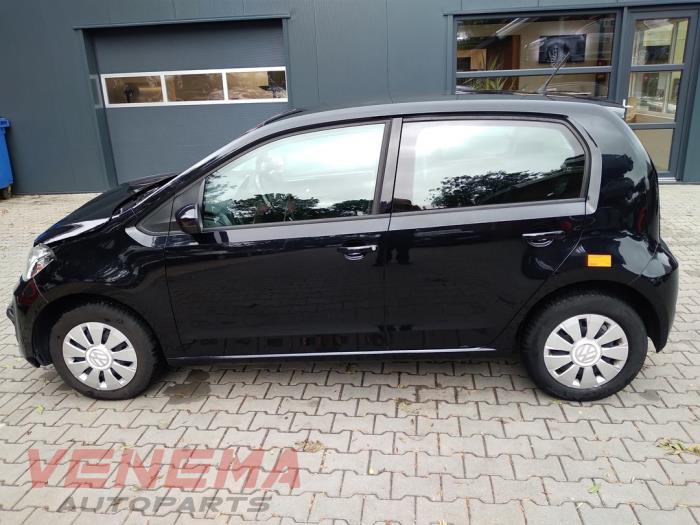 Volkswagen Up! 1.0 12V 75 Sloopvoertuig (2018, Metallic, Zwart)