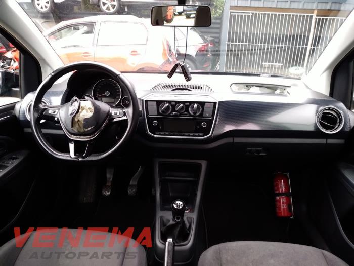 Volkswagen Up! 1.0 12V 75 Sloopvoertuig (2018, Metallic, Zwart)