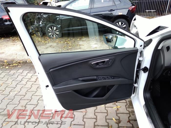 Seat Leon ST 2.0 TDI FR 16V Sloopvoertuig (2017, Wit)