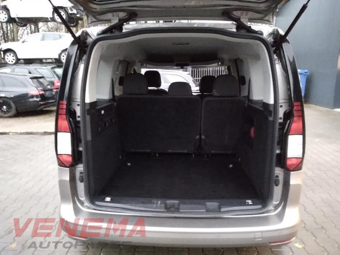 Volkswagen Caddy Combi V 2.0 TDI BlueMotionTechnology Sloopvoertuig (2021, Metallic, Beige)