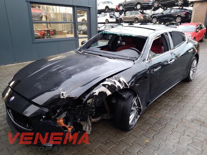 Maserati Quattroporte VI 3.0 Diesel Sloopvoertuig (2016, Metallic, Zwart)