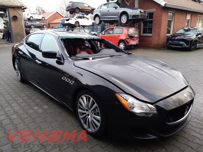 Maserati Quattroporte VI 3.0 Diesel Sloopvoertuig (2016, Metallic, Zwart)