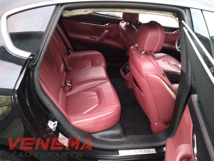 Maserati Quattroporte VI 3.0 Diesel Sloopvoertuig (2016, Metallic, Zwart)