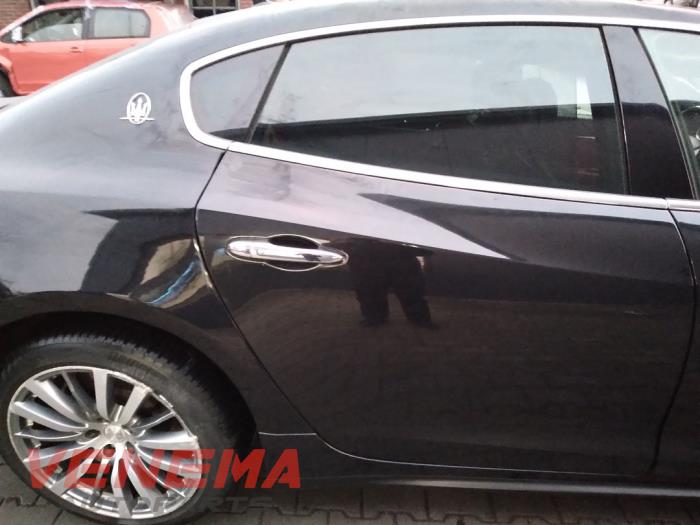 Maserati Quattroporte VI 3.0 Diesel Sloopvoertuig (2016, Metallic, Zwart)