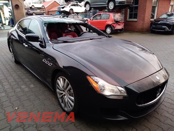 Maserati Quattroporte VI 3.0 Diesel Sloopvoertuig (2016, Metallic, Zwart)