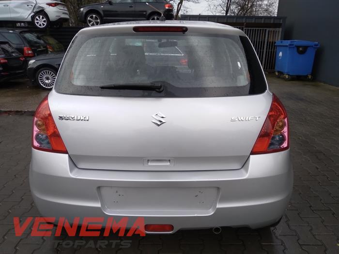 Suzuki Swift 1.3 VVT 16V Sloopvoertuig (2008, Metallic, Zilvergrijs)