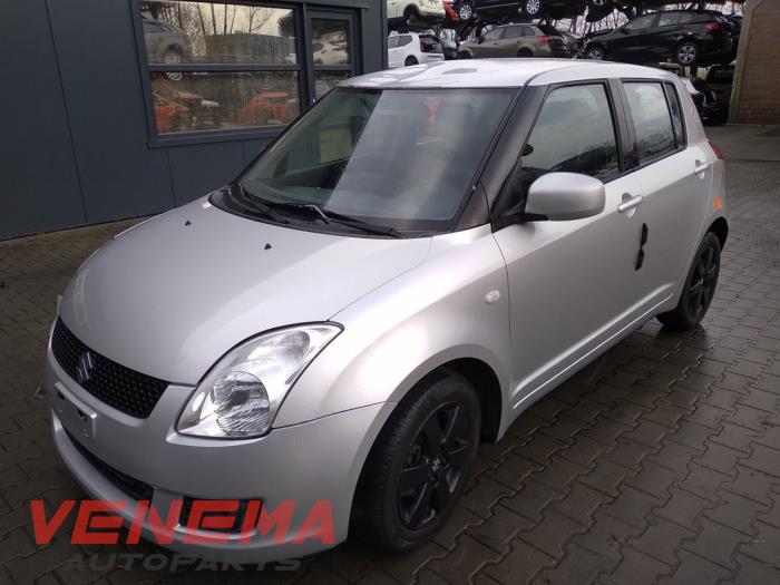 Suzuki Swift 1.3 VVT 16V Sloopvoertuig (2008, Metallic, Zilvergrijs)