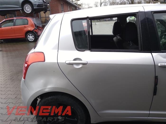 Suzuki Swift 1.3 VVT 16V Sloopvoertuig (2008, Metallic, Zilvergrijs)