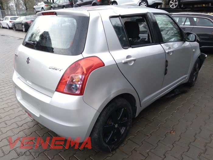 Suzuki Swift 1.3 VVT 16V Sloopvoertuig (2008, Metallic, Zilvergrijs)