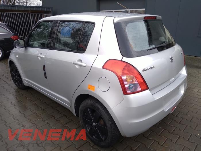 Suzuki Swift 1.3 VVT 16V Sloopvoertuig (2008, Metallic, Zilvergrijs)