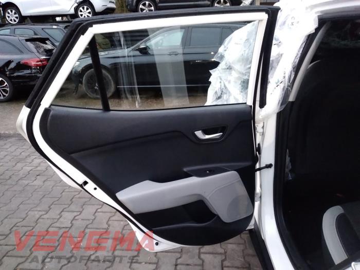 Kia Stonic 1.0i T-GDi 12V Sloopvoertuig (2022, Wit)