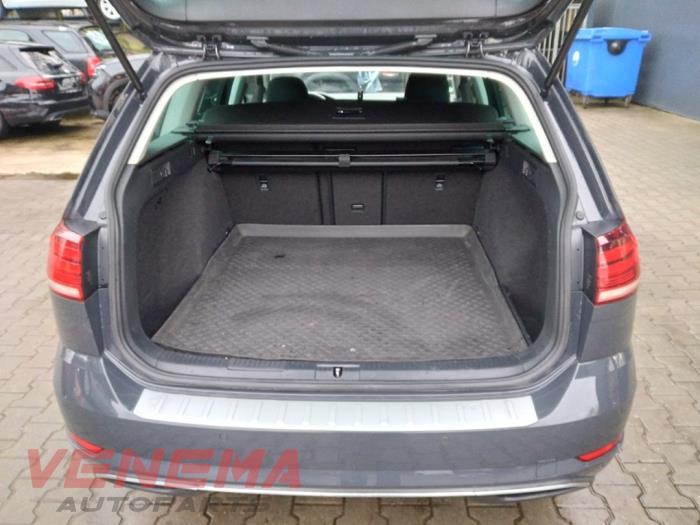 Volkswagen Golf VII Variant 2.0 TDI 16V Sloopvoertuig (2020, Muisgrijs)