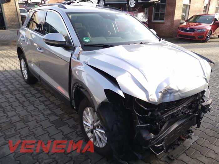 Volkswagen T-Roc I 2.0 TDI 150 16V Sloopvoertuig (2023, Metallic, Grijs)