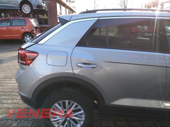 Volkswagen T-Roc I 2.0 TDI 150 16V Sloopvoertuig (2023, Metallic, Grijs)