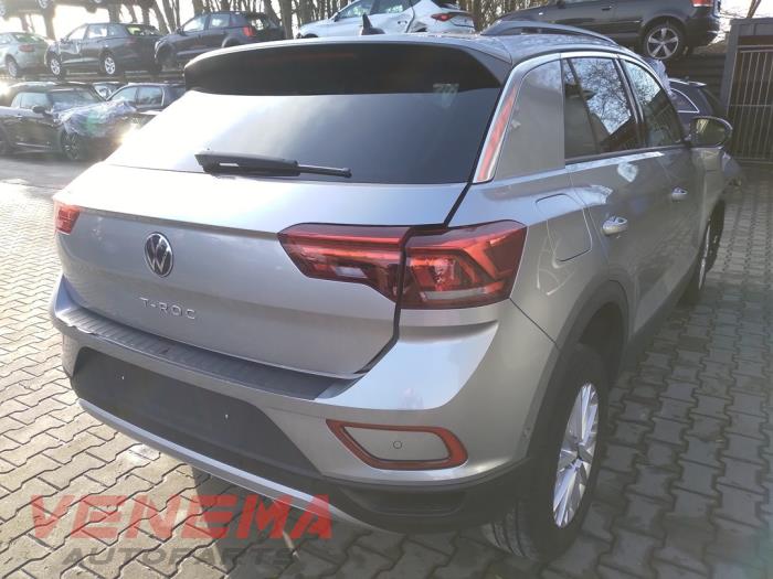 Volkswagen T-Roc I 2.0 TDI 150 16V Sloopvoertuig (2023, Metallic, Grijs)