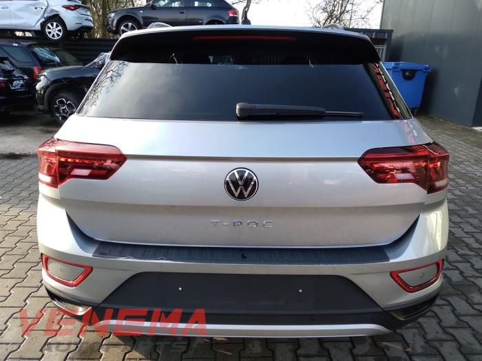 Volkswagen T-Roc I 2.0 TDI 150 16V Sloopvoertuig (2023, Metallic, Grijs)
