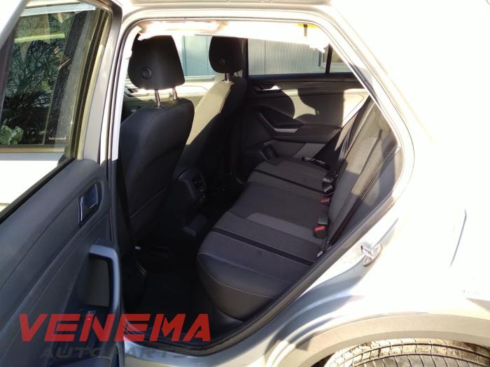 Volkswagen T-Roc I 2.0 TDI 150 16V Sloopvoertuig (2023, Metallic, Grijs)