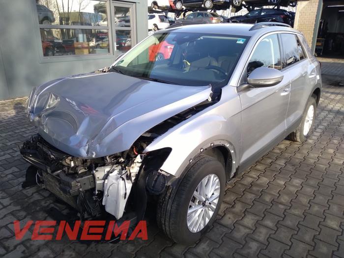 Volkswagen T-Roc I 2.0 TDI 150 16V Sloopvoertuig (2023, Metallic, Grijs)