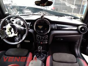 Mini Mini Convertible 2.0 16V John Cooper Works Sloopvoertuig (2019, Groen)