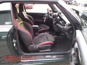 Mini Mini Convertible 2.0 16V John Cooper Works Sloopvoertuig (2019, Groen)